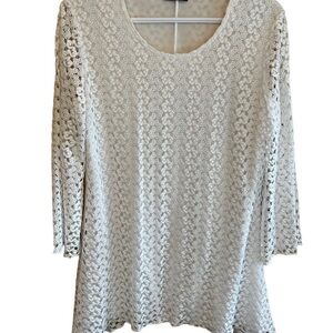 Initiatives White Lace Like Blouse EUC